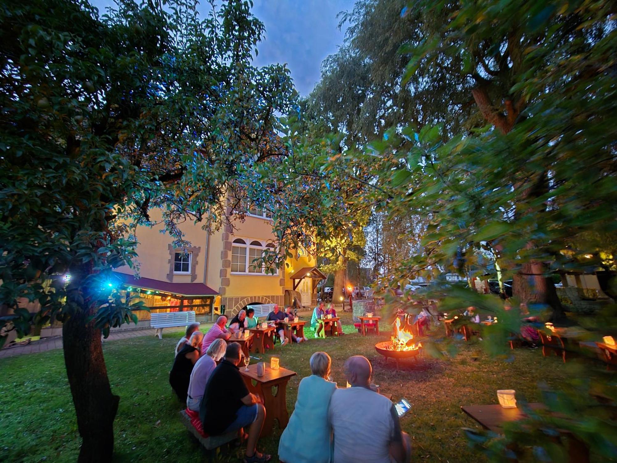 Ostsee-Rittergut-Ruegen Mit Binzhotel & Ordenskapelle & Romantikgut מראה חיצוני תמונה